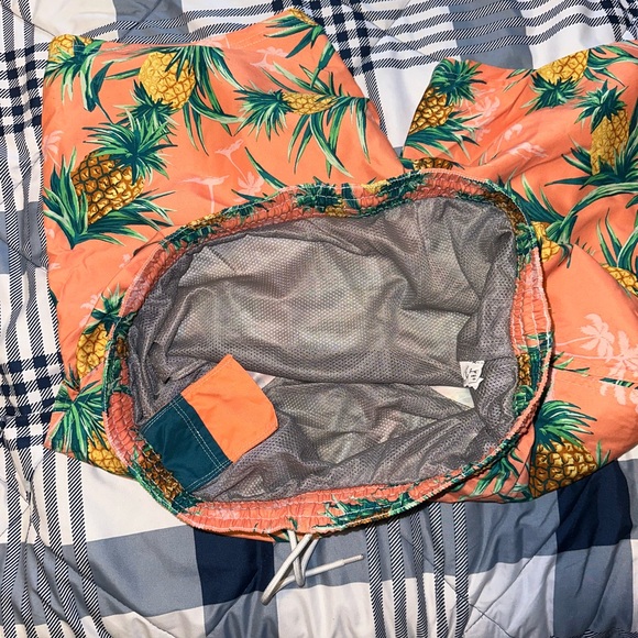 Pineapple and palm trees swim trunks by old navy - Picture 4 of 6